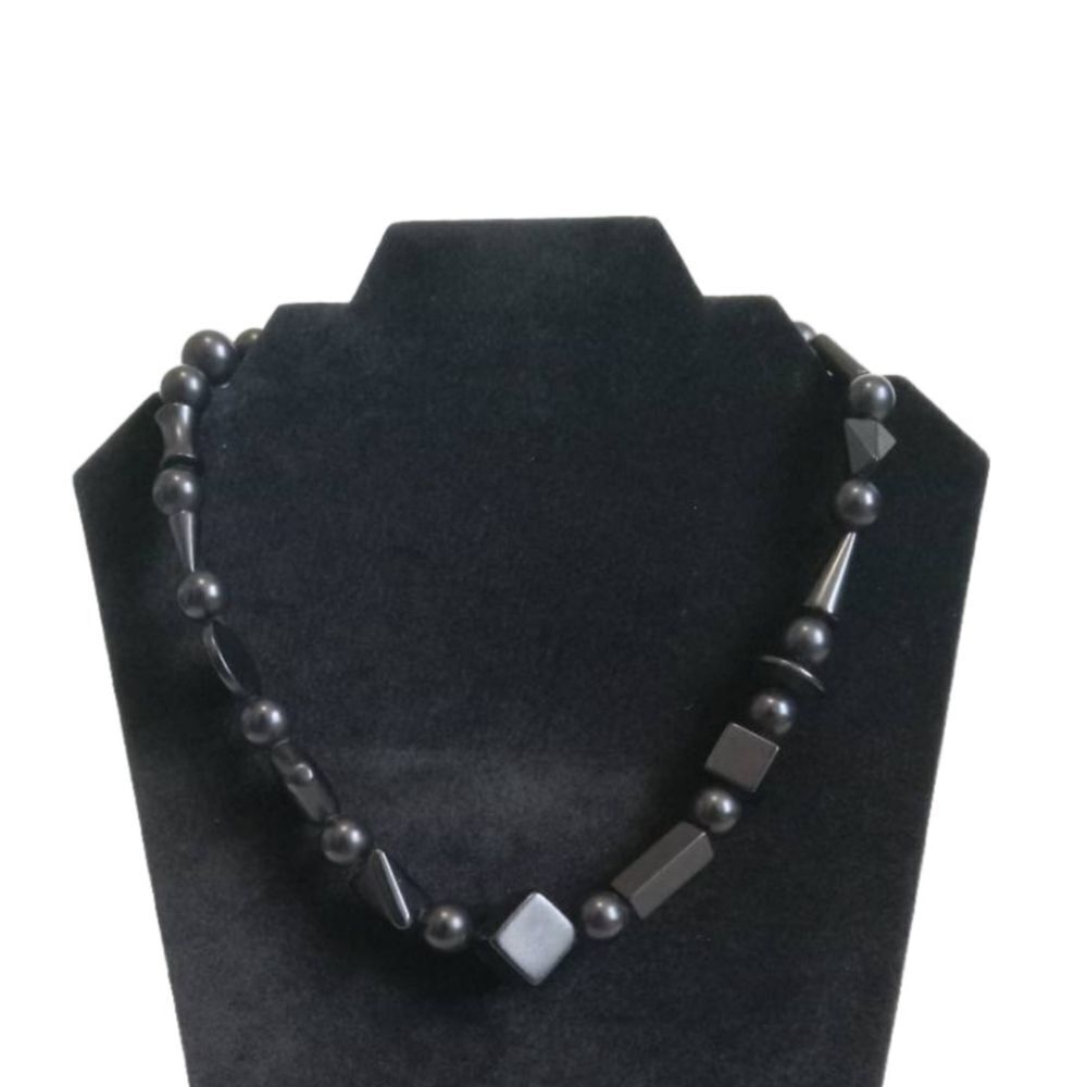 Solid Black Lightweight Single Strand Assorted Geometric Shapes Beaded Necklace